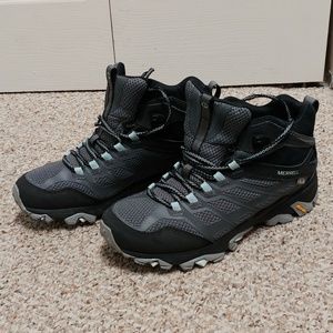 Merrell Women's 8.5 Moab Waterproof Hiking Boots